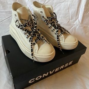 Converse Chuck Taylor All Star Move Platform White Womens Shoes 570974C Size 8.5